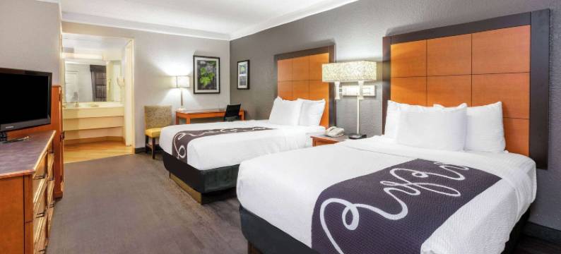 北伍德兰兹温德姆速 8 酒店(Super 8 by Wyndham The Woodlands North)图片