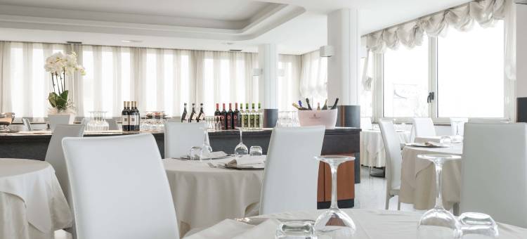 康莫多雷酒店(Hotel Commodore)图片
