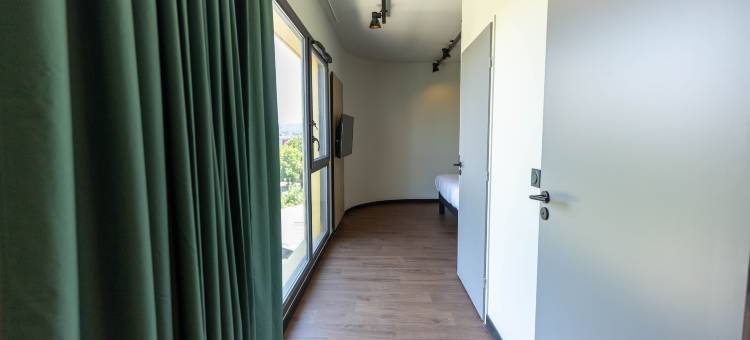 宜必思马赛马里尼亚讷科技园酒店(Ibis Marseille Marignane Technopole)图片