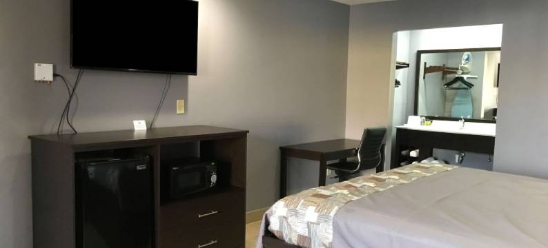 巴吞鲁日德纳姆斯普林斯美洲最佳价值酒店(Americas Best Value Inn Denham Springs)图片