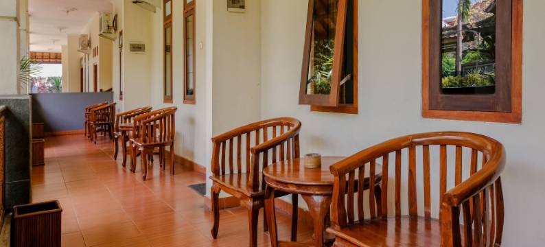 玛科塔普棱空酒店(Mahkota Plengkung Hotel by ecommerceloka)图片