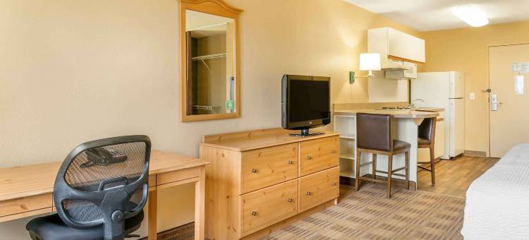 底特律奥本希尔斯大学路美国长住酒店(Extended Stay America Suites - Auburn Hills - University Drive)图片