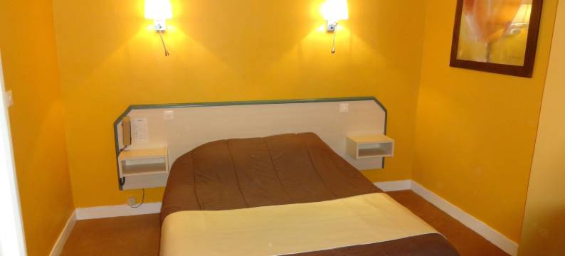 阿登香槟酒店(Hôtel la Champagne Ardenne Cabourg)图片