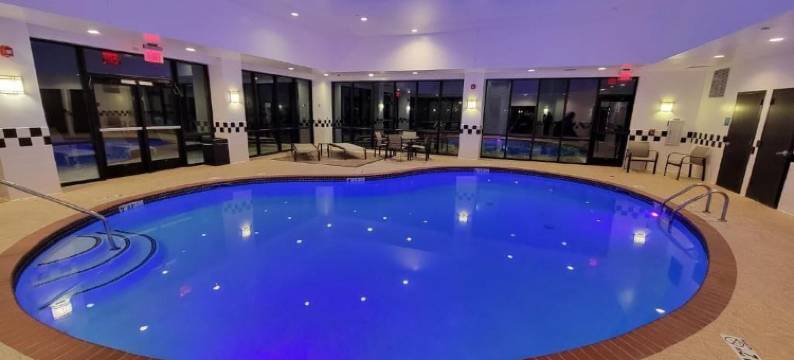 本顿维尔希尔顿逸林套房酒店(DoubleTree Suites by Hilton Hotel Bentonville)图片