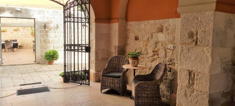 莫雷蒂别墅(Villa Moretti)图片