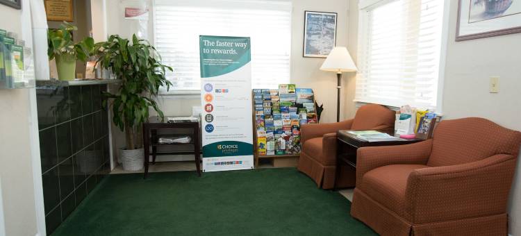 斯特布里奇20号公路伊克诺旅馆(Econo Lodge Sturbridge Route 20)图片