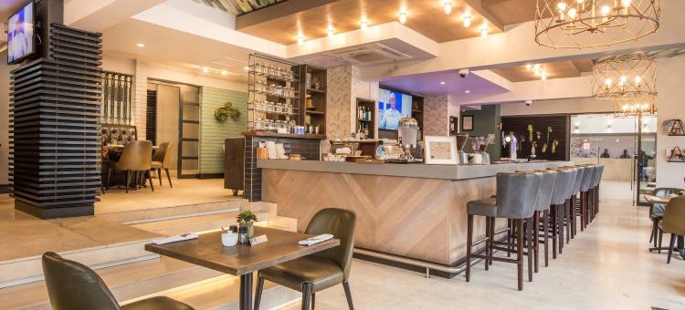 贝莱尔套房酒店(Belaire Suites Hotel)图片