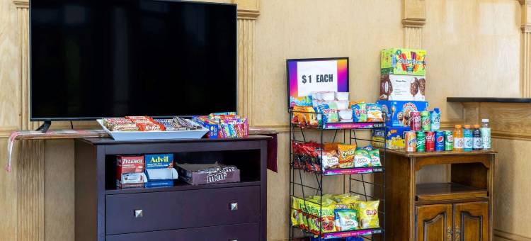 佐治亚麦克多诺温德姆速 8 酒店(Super 8 by Wyndham McDonough GA)图片