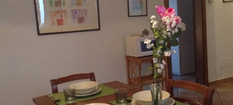 韦鲁迪尼一号公寓(Vellutini Number One)图片