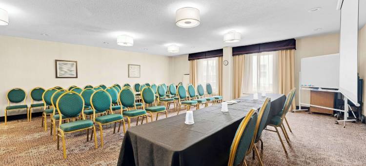 枫城贝斯特韦斯特酒店(Best Western Maple City Inn)图片