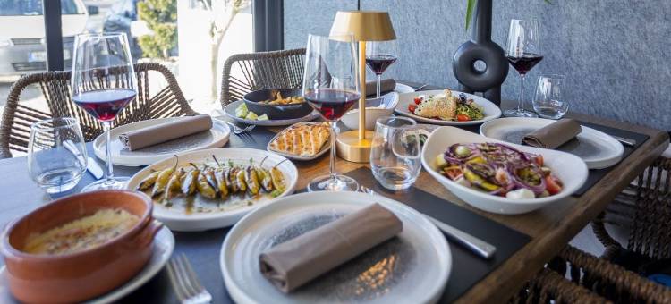 德尔菲酒店和餐厅(Delphi Hotel & Restaurant)图片