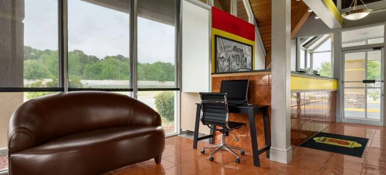 格鲁吉亚梅肯温德姆速 8 汽车旅馆(Super 8 by Wyndham Macon GA)图片