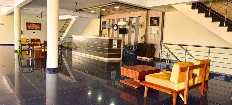 白屋乡村旅馆(White House Country Inn By ShriGo Hotels)图片