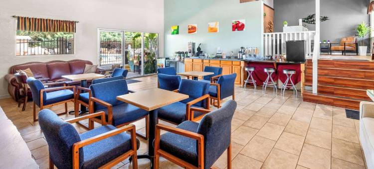 杰克逊品质酒店及套房(Quality Inn & Suites)图片