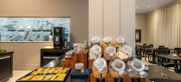 洛克菲勒斯拉维耶罗酒店(Rockefeller by Slaviero Hotéis)图片