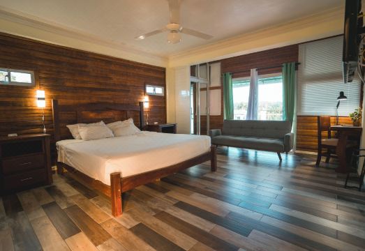 Anton Reef Hotel Overview