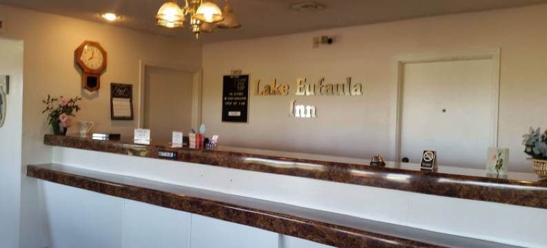 爱法拉湖旅馆(Lake Eufaula Inn)图片
