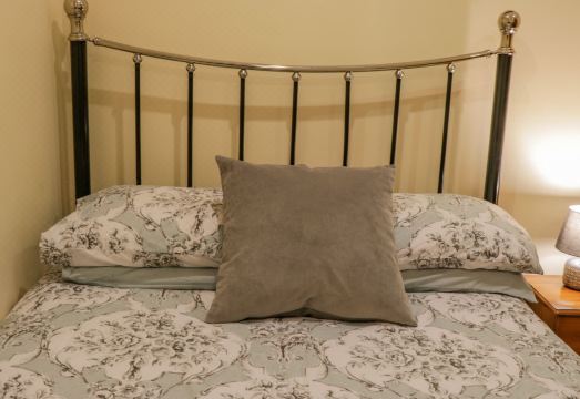 Apartment 6 Hotel Overview