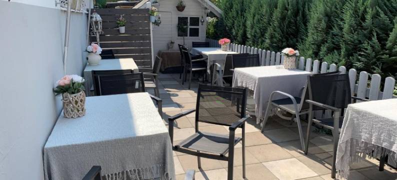 图图尼亚酒店(Teutonia Hotel)图片