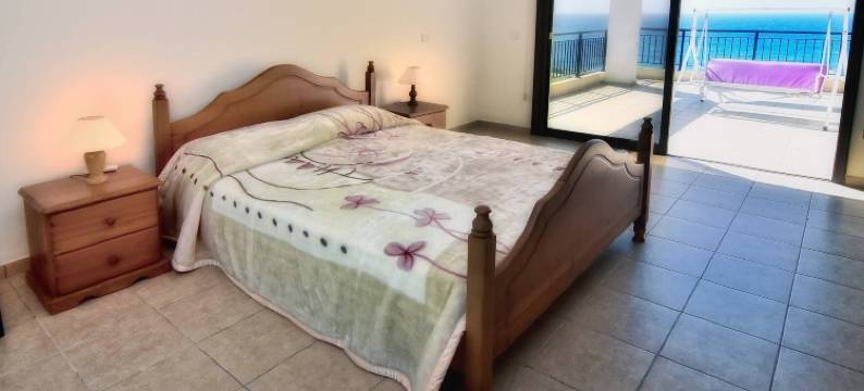 距离海洋仅50米的别墅，适合12人入住，Polis(Villa Only 50m to the Sea, Sleeps 12, Polis)图片