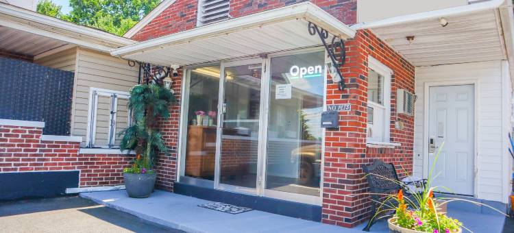 OYO罗恩克斯附近的兰卡斯特汽车旅馆(The Lancaster Motel by OYO Ronks Near Paradise)图片