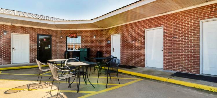 OYO的鲁尔维尔旅馆(Ruleville Inn by OYO)图片