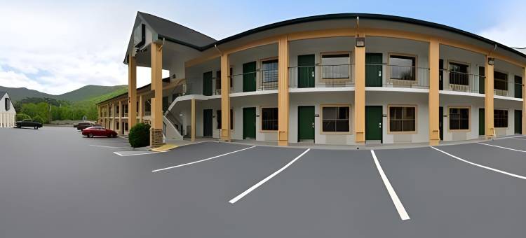 比尔特莫尔东凯艺套房酒店(Quality Inn & Suites Biltmore East)图片