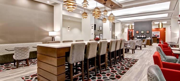 大草原城希尔顿欢朋套房酒店(Hampton Inn & Suites by Hilton-Grande Prairie, Alberta)图片