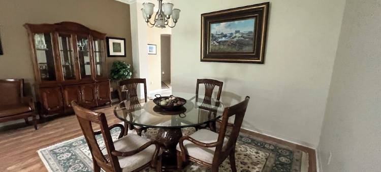 Near Lake Sumter Landing, Cozy Designer Home, The Villages, Florida.图片