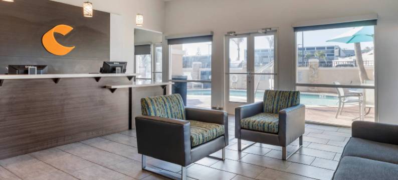 圣迭戈米拉玛舒适酒店(Comfort Inn San Diego Miramar)图片