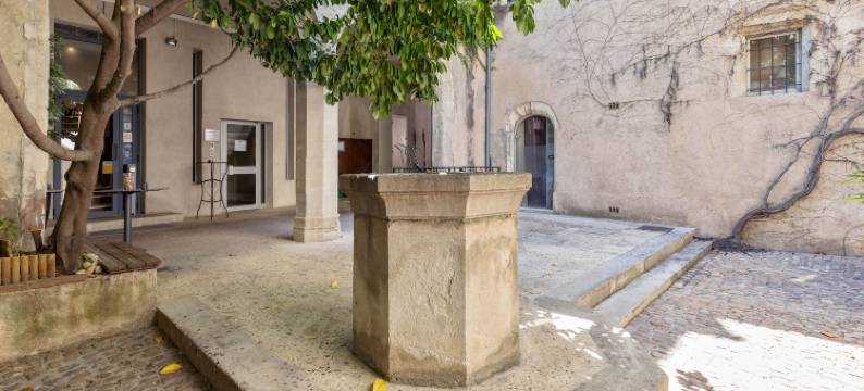 Apartment in Avignon near Palais de Papes图片