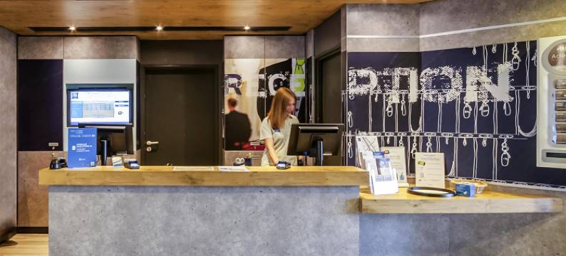 巴黎拉德芳斯库尔布瓦宜必思快捷1号酒店(Ibis Budget Courbevoie Paris la Défense 1)图片