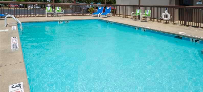 Holiday Inn Express 克莱顿(东南罗利)(Holiday Inn Express CLAYTON (SE RALEIGH) by IHG)图片