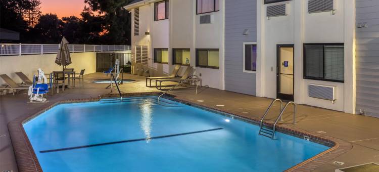 城市贝斯特韦斯特酒店(Best Western Town  Country Lodge)图片