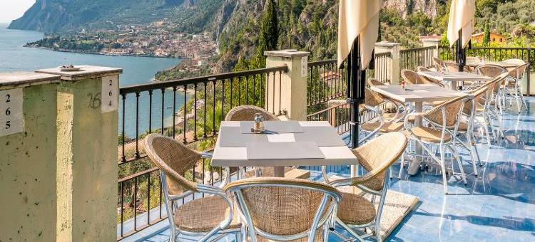 瓦坎兹拉利蒙娜丽雅中央酒店(Centro Vacanze la Limonaia)图片