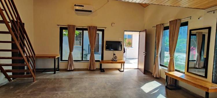 灌木棕榈度假村(Shrubbery Palms Resort)图片