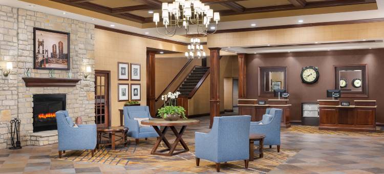 辛辛那提机场希尔顿逸林酒店(DoubleTree by Hilton Hotel Cincinnati Airport)图片