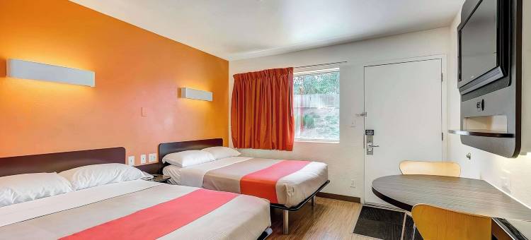 丹佛桑顿 6 号汽车旅馆(Motel6 Thornton, CO)(Motel 6 Thornton, CO)图片