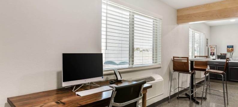 普雷斯科特谷凯隆波因特酒店(Clarion Pointe Prescott Valley)图片