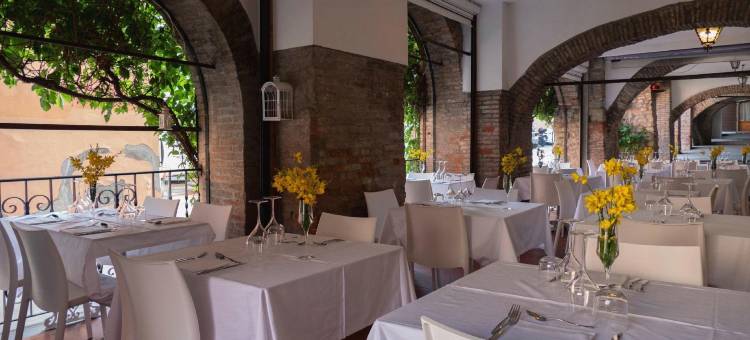 罗卡酒店(Albergo la Rocca)图片
