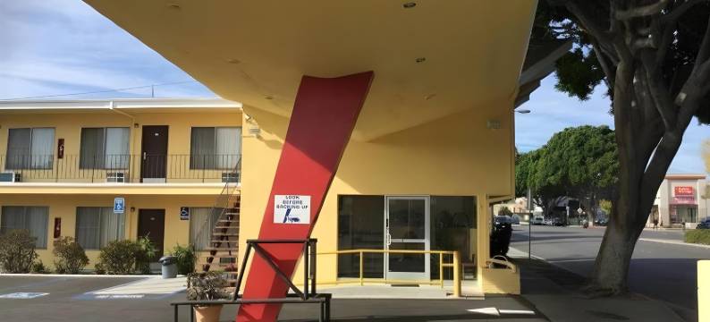 帕萨迪纳阿斯特罗酒店(Astro Pasadena Hotel)图片