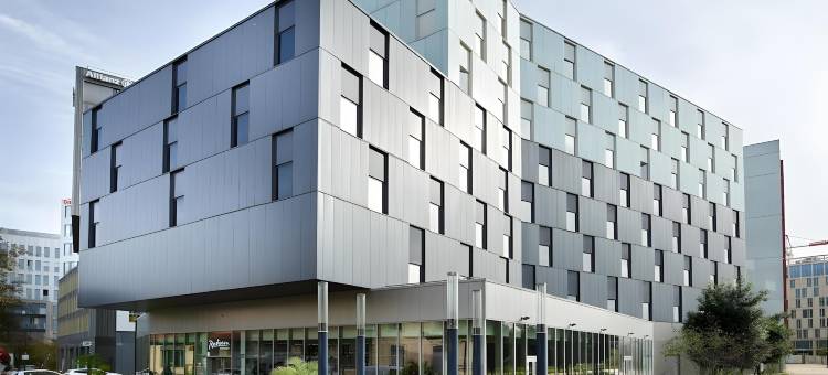 波尔多圣让丽笙酒店(Radisson Hotel Bordeaux Saint Jean)图片