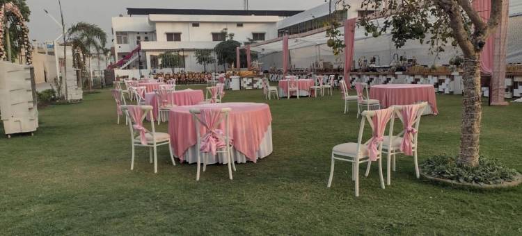 Vasant Gajraula酒店(Hotel Vasant Gajraula)图片