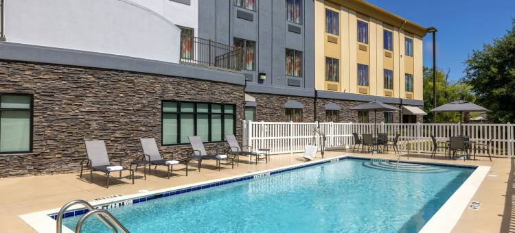 沃尔顿堡滩赫尔伯特区万豪费尔菲尔德套房酒店(Fairfield Inn & Suites Fort Walton Beach Hurlburt Area)图片