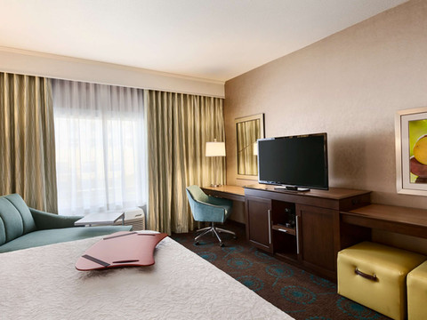 波特兰/希尔斯伯勒长青公园欢朋酒店