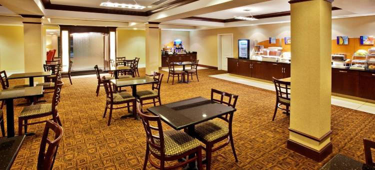 智选假日套房酒店克劳福兹维尔(Holiday Inn Express & Suites Crawfordsville)图片