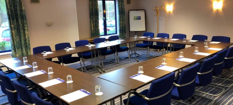 浦耳智选假日酒店(Holiday Inn Express POOLE by IHG)图片