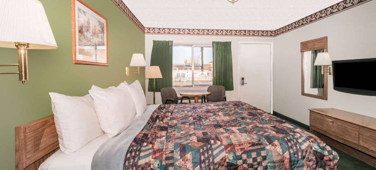 渥太华骑士酒店(Knights Inn Ottawa)图片