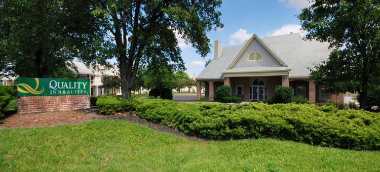 都柏林品质套房酒店(Quality Inn & Suites Dublin)图片