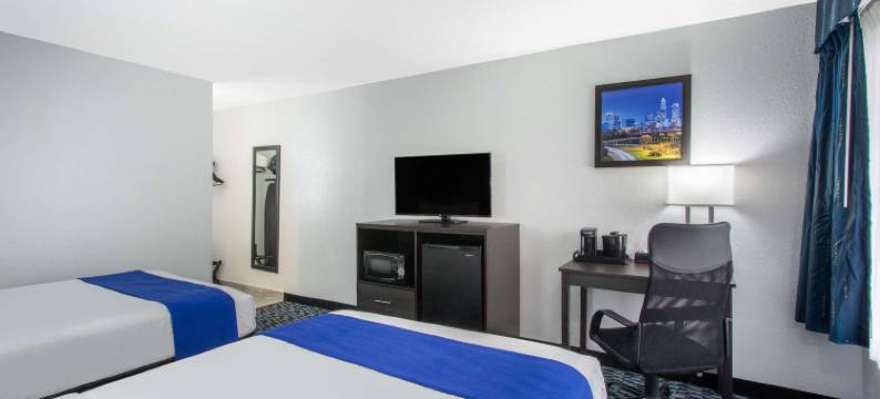 夏洛特大学温德姆呗盟酒店(Baymont by Wyndham Charlotte University)图片